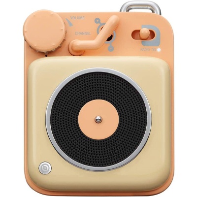 Muzen_button_yellow_01